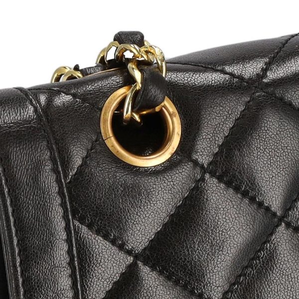 04749 8 Chanel Vintage Paris Matelassé Shoulder Bag