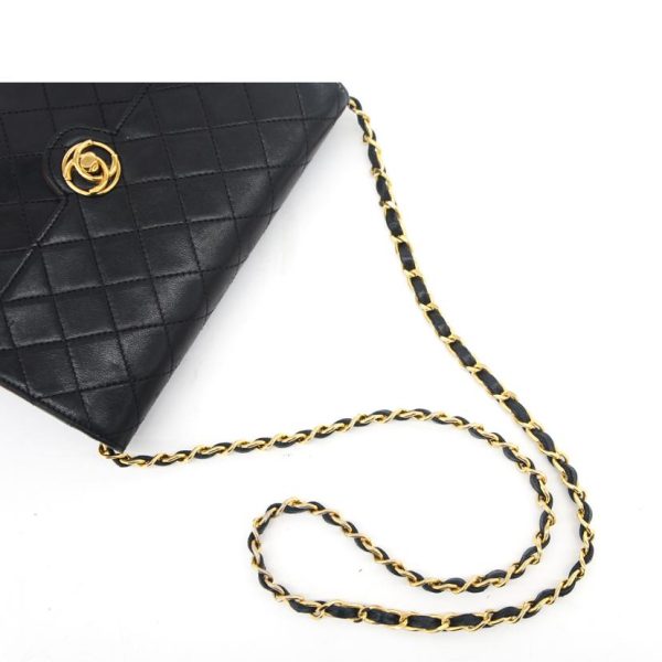 04947 4 Chanel Vintage Turn Lock Chain Shoulder Bag