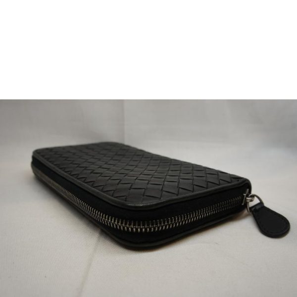 05230 3 Bottega Veneta Intrecciato Round Zipper Wallet