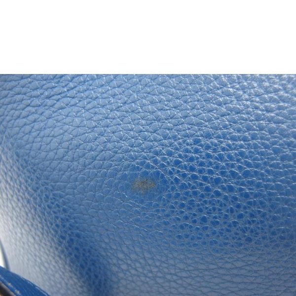 05569 11 Prada Vitello Phoenix Leather Shoulder Bag Blue