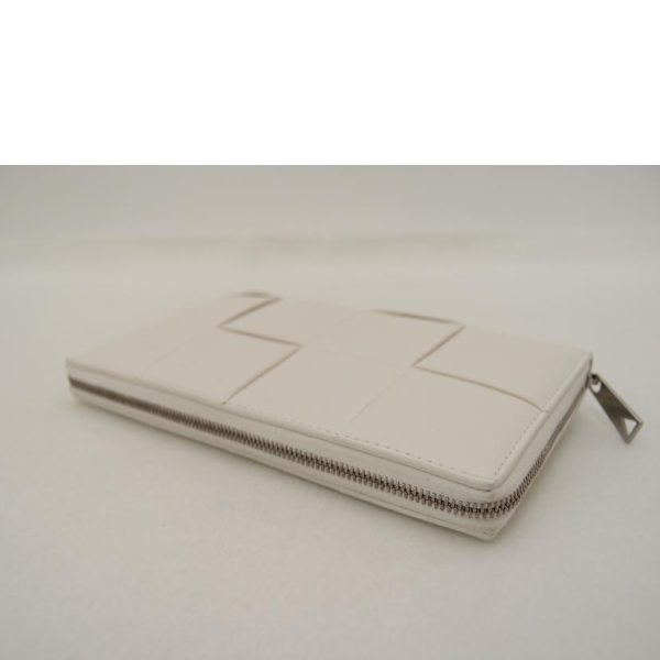 05777 3 Bottega Veneta Cassette Maxi Intrecciato Long Wallet White