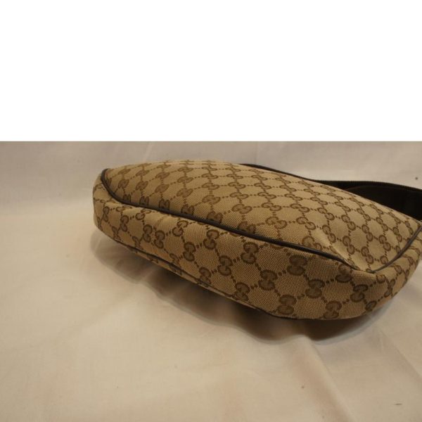 05865 3 Gucci GG Canvas Shoulder Bag Beige