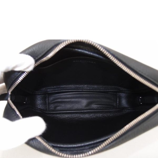 06644 5 Balenciaga Everyday Camera S Bag Black