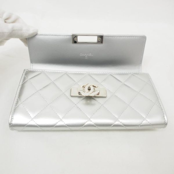 06908 4 Chanel Patent Matelasse Flap Wallet Silver