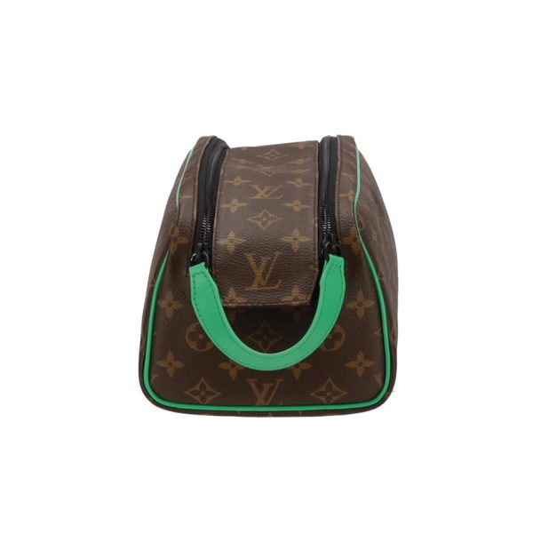 09150 4 Louis Vuitton Dop Kit Toiletry Bag Monogram Macassar