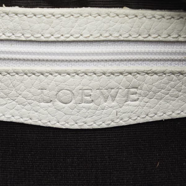 1 0123942 8 LOEWE Senda Handbag White Leather