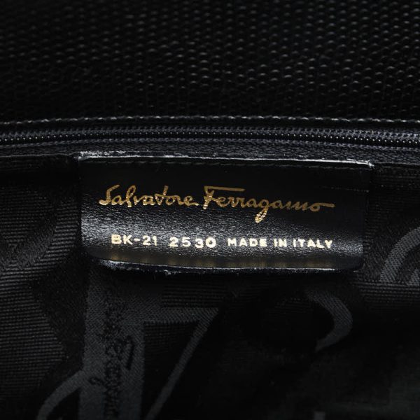 1 0127526 7 Salvatore Ferragamo Vara Tote Bag Black Leather