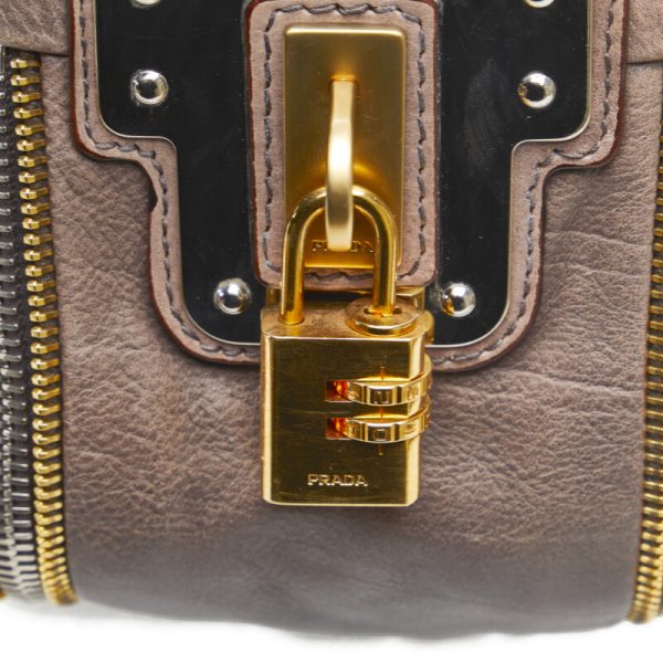 1 0127805 13 PRADA Gradient Keyhole Handbag Beige Black Leather