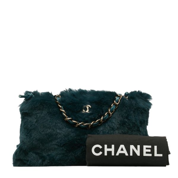 1 0128499 10 CHANEL chain shoulder bag green