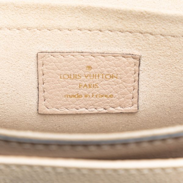 1 0149707 8 Louis Vuitton Lock Me Tender Shoulder Bag 2WAY Beige