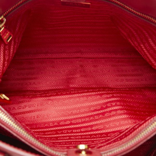 1 0150514 7 Prada Saffiano Triangle Logo Plate Handbag Shoulder Bag Red