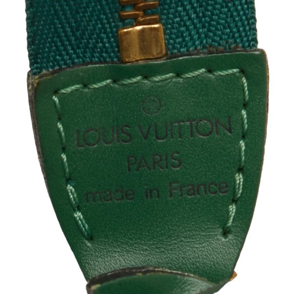 1 0152993 7 Louis Vuitton Epi Pochette Accessory Pouch M52944 Borneo Green Leather