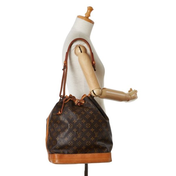 1 0153384 13 Louis Vuitton Monogram Noe Shoulder Bag Brown