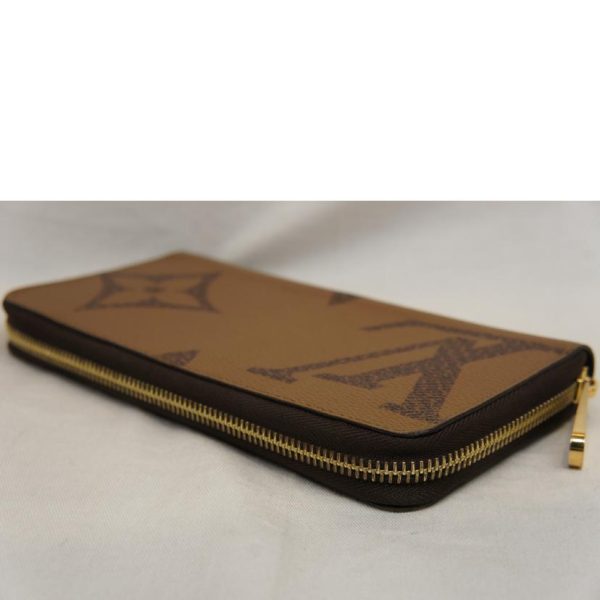 10211 3 Louis Vuitton Zippy Wallet Monogram Giant Reverse Wallet Brown