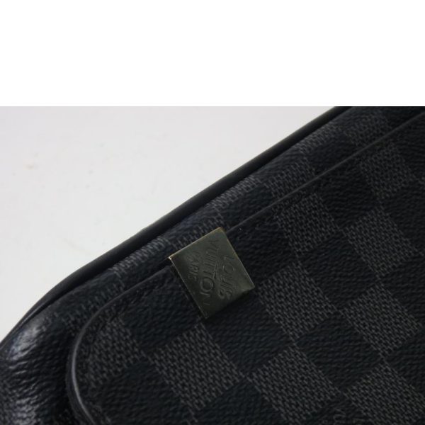 10326 5 Louis Vuitton District PM NM Bag Damier Graphite