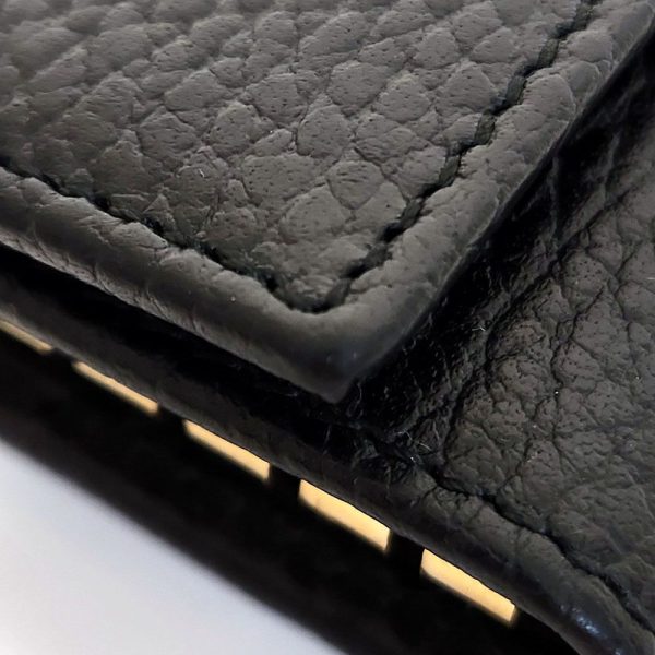 1105 9 GUCCI Marmont Key Case Leather Black