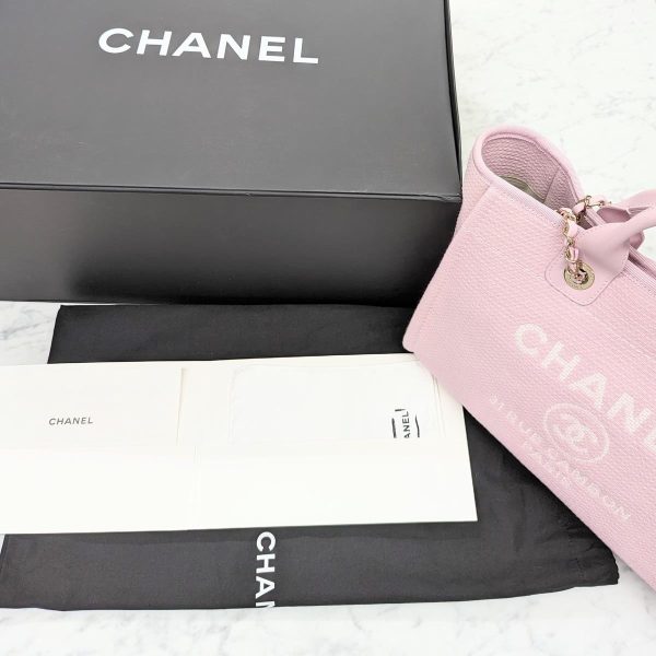 113 20 Chanel Deauville Pink Shopping Bag