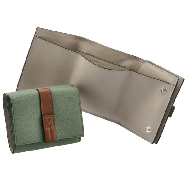 12412ab4100516465 LOEWE Trifold Wallet Green