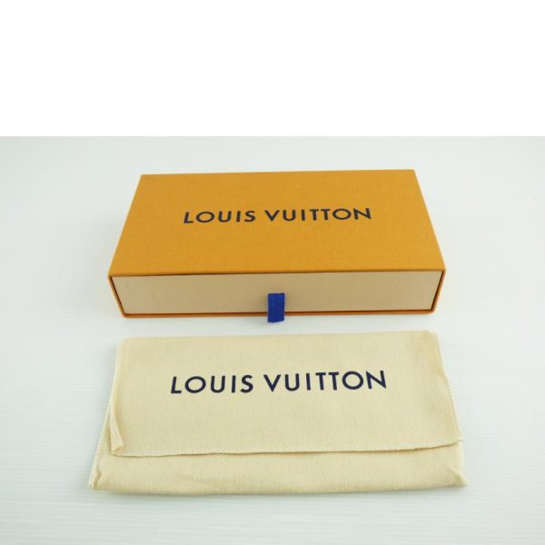 15252 8 Louis Vuitton Zippy Wallet Vertical Taiga Wallet Noir