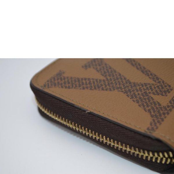 17304 6 Louis Vuitton Zippy Wallet Monogram Giant Wallet Maron