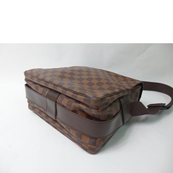 17933 3 Louis Vuitton Naviglio Messenger Bag Damier