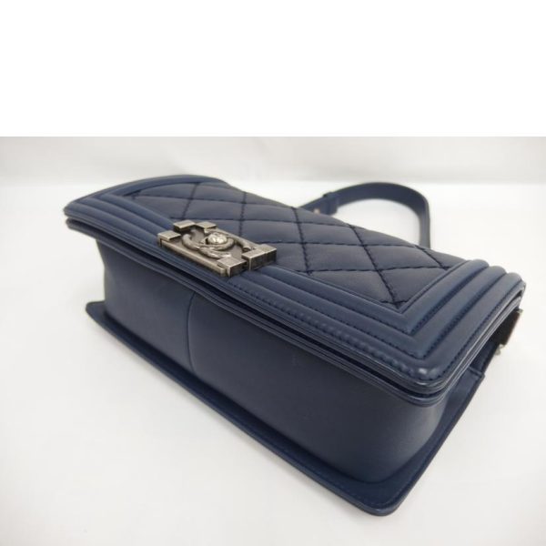 18189 4 Chanel Boy Chanel Chain Shoulder Bag Navy