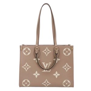 18593 1 Gucci Shima Sookie Canvas Handbag