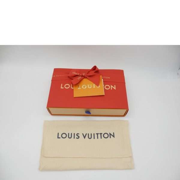 19134 7 Louis Vuitton Portefeuil Sarah Wallet Vernis Sleaze Red