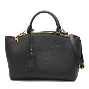 19544 1 Celine Medium AVA Triomphe Bag Handbag Calfskin Black