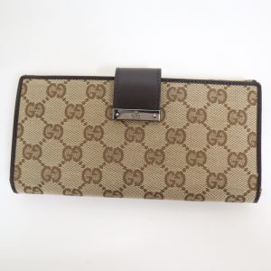 2000090256500099 1 Burberry Check PVC Leather Long Wallet Smoked Trench Greige