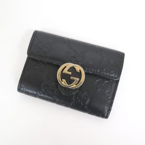 2000091256500018 1 Chanel Matelasse Chain Wallet