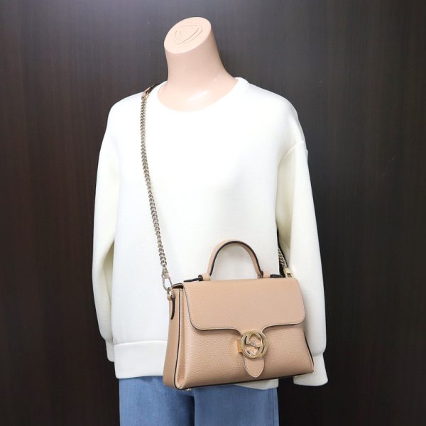 2000097256800092 10 Gucci Interlocking G Shoulder Bag Beige