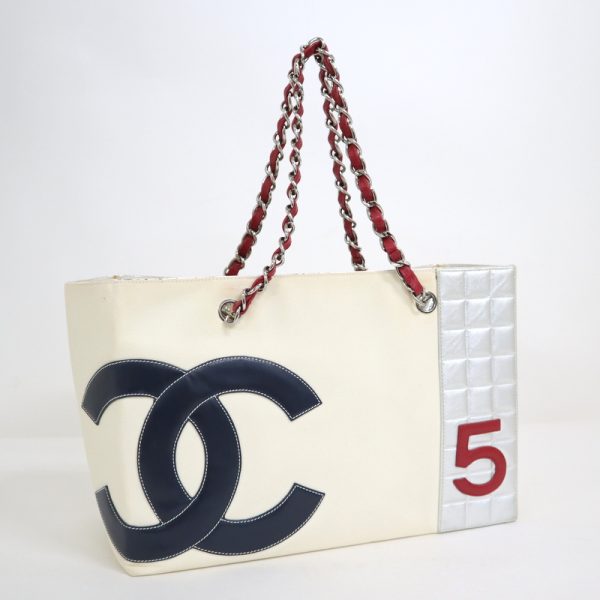 2000112256500132 1 Chanel No5 Tote White