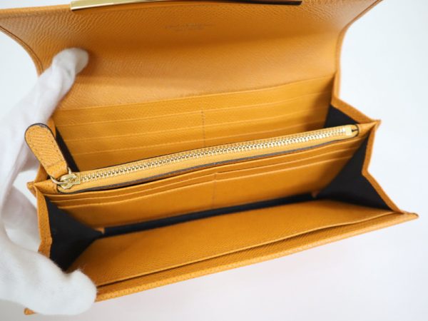 2000198255400018 5 Ferragamo Gancini Long Wallet Orange