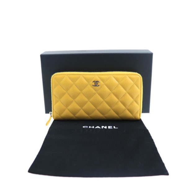 2005023007046 8 Chanel Matelasse Round Zipper Long Wallet Yellow