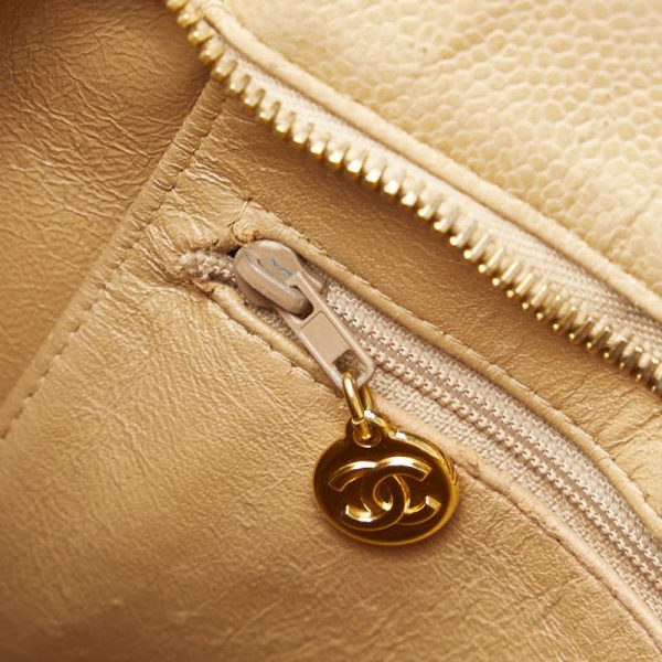 201 50315 7 CHANEL Matelasse Medallion Coco Mark Tote Bag Beige Caviar