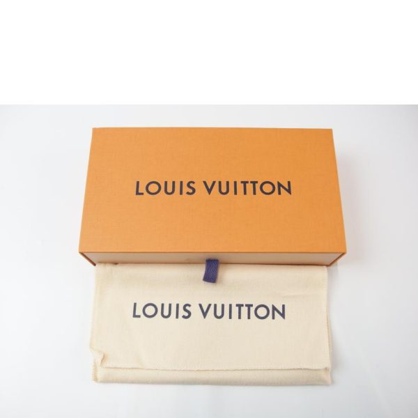 20124 5 Louis Vuitton Zippy Wallet Vernis Valentine