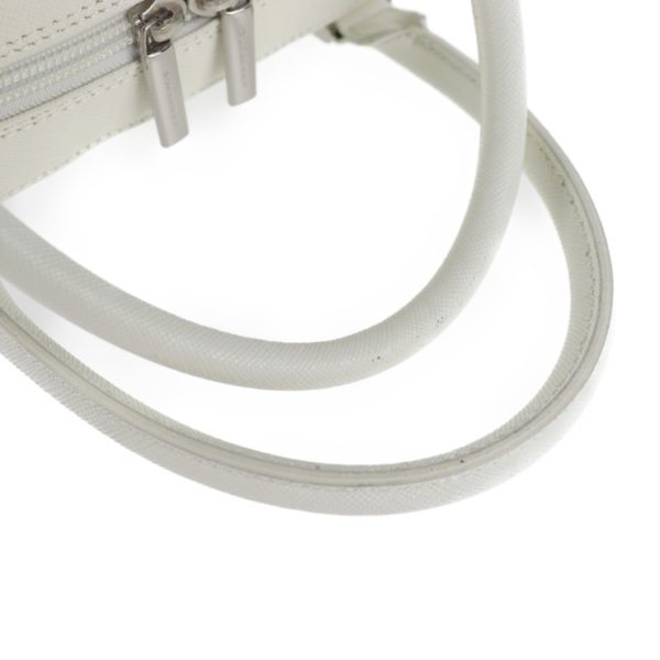 2013083001168 5 Burberry PVC Handbag White