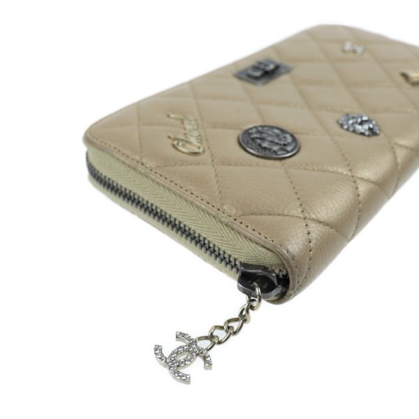 2022013007188 6 Chanel Charm Embroidery Long Wallet Leather Gold