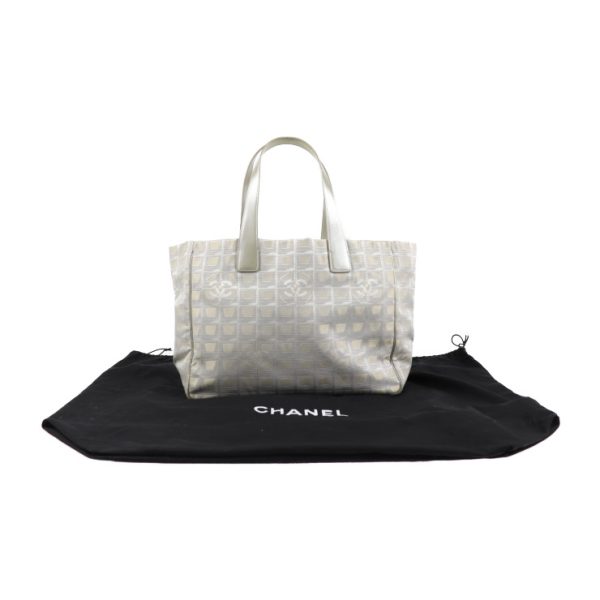 2025023002295 5 Chanel Travel Line MM Tote Bag Canvas Beige Silver