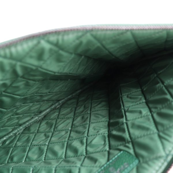 2026023007328 8 Chanel Matelasse Clutch Bag Leather Green