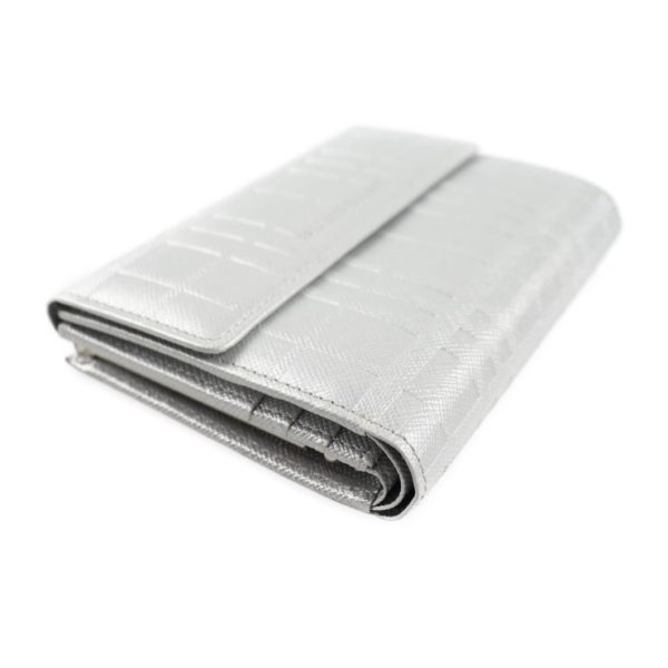 2026053002258 4 Burberry Leather Tri fold Wallet Silver