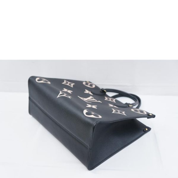 20330 5 Louis Vuitton On the Go MM Empreinte Bag Black