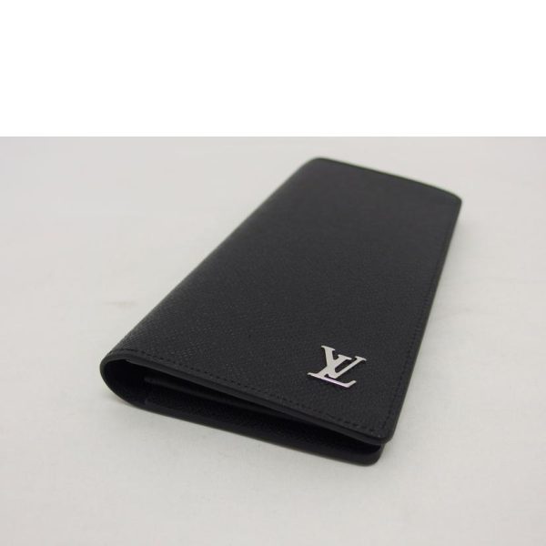 20487 3 Louis Vuitton Portefeuille Brazza Wallet Taiga Leather Gray