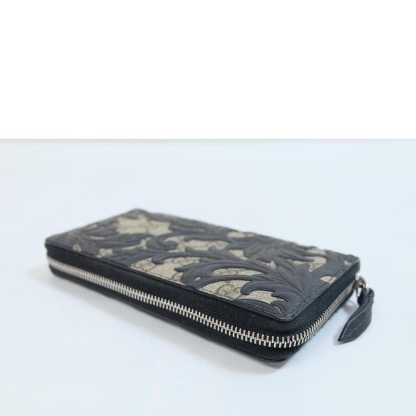 20691 3 Gucci GG Supreme Arabesque Zip Around Wallet