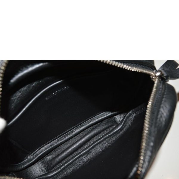 21463 5 Balenciaga Everyday Leather Camera Bag Black