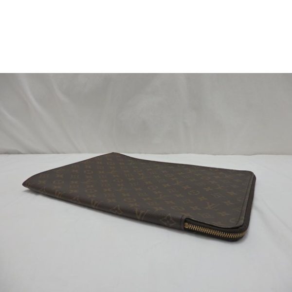 21805 3 Louis Vuitton Poche Document Monogram