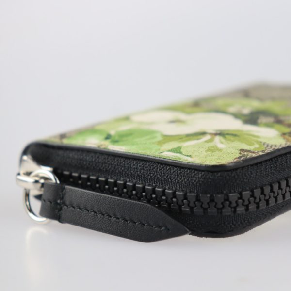 2207113007049 6 Gucci GG Blooms Coin Case Leather Green