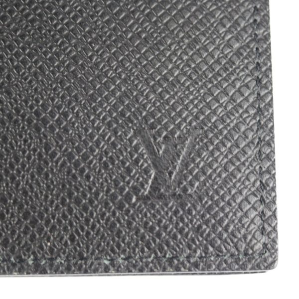 2212083001070 6 Louis Vuitton Passport Case Taiga Leather Black