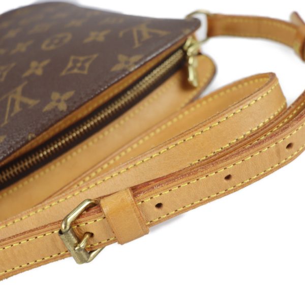 2221041001019 5 Louis Vuitton Monogram Canvas Shoulder Bag Brown